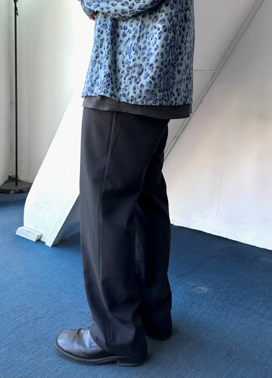 Wool pinstripe design 2 tuck trouser 상품이미지10