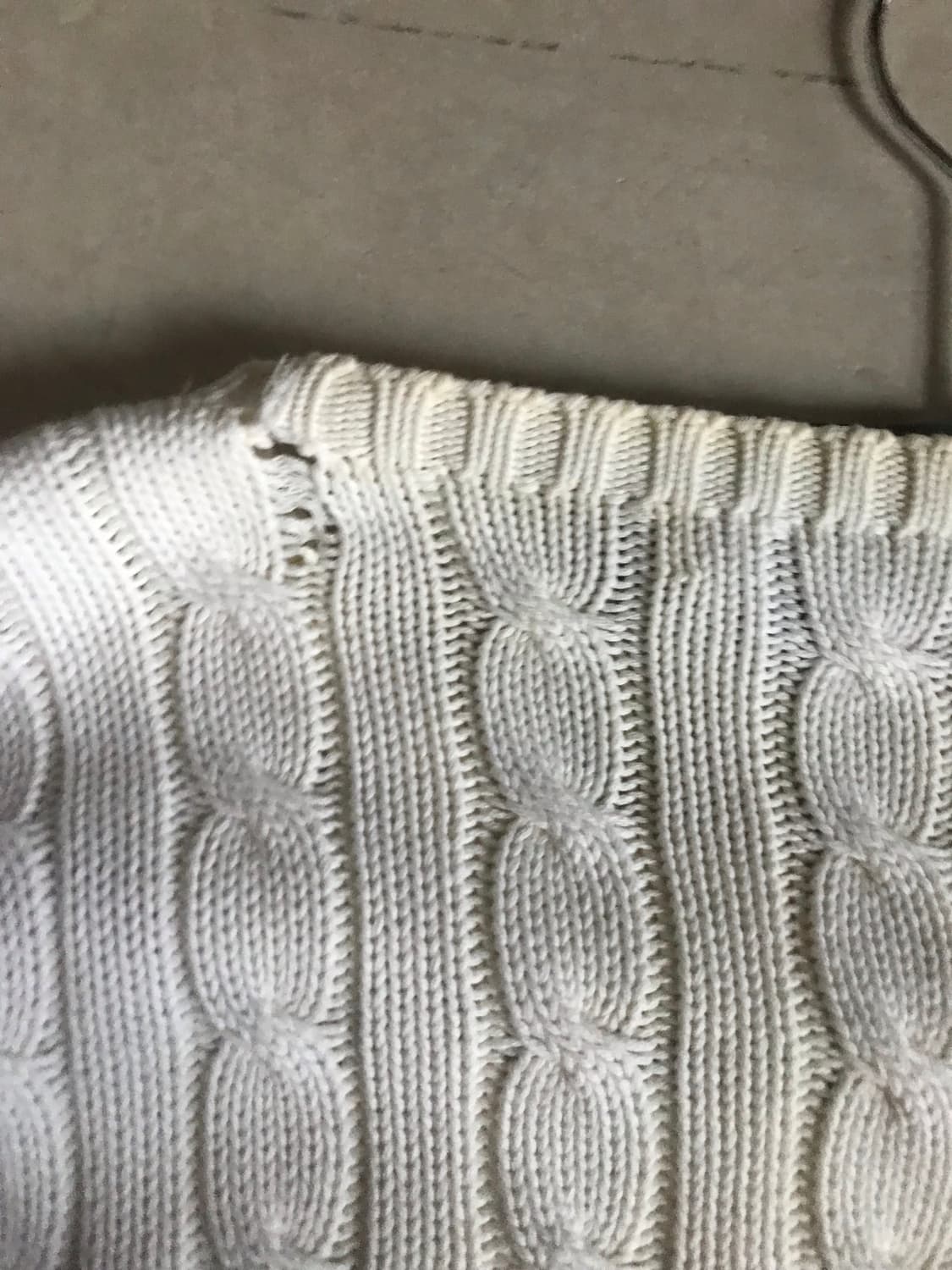 폴로 화이트 케이블 니트 상품이미지10