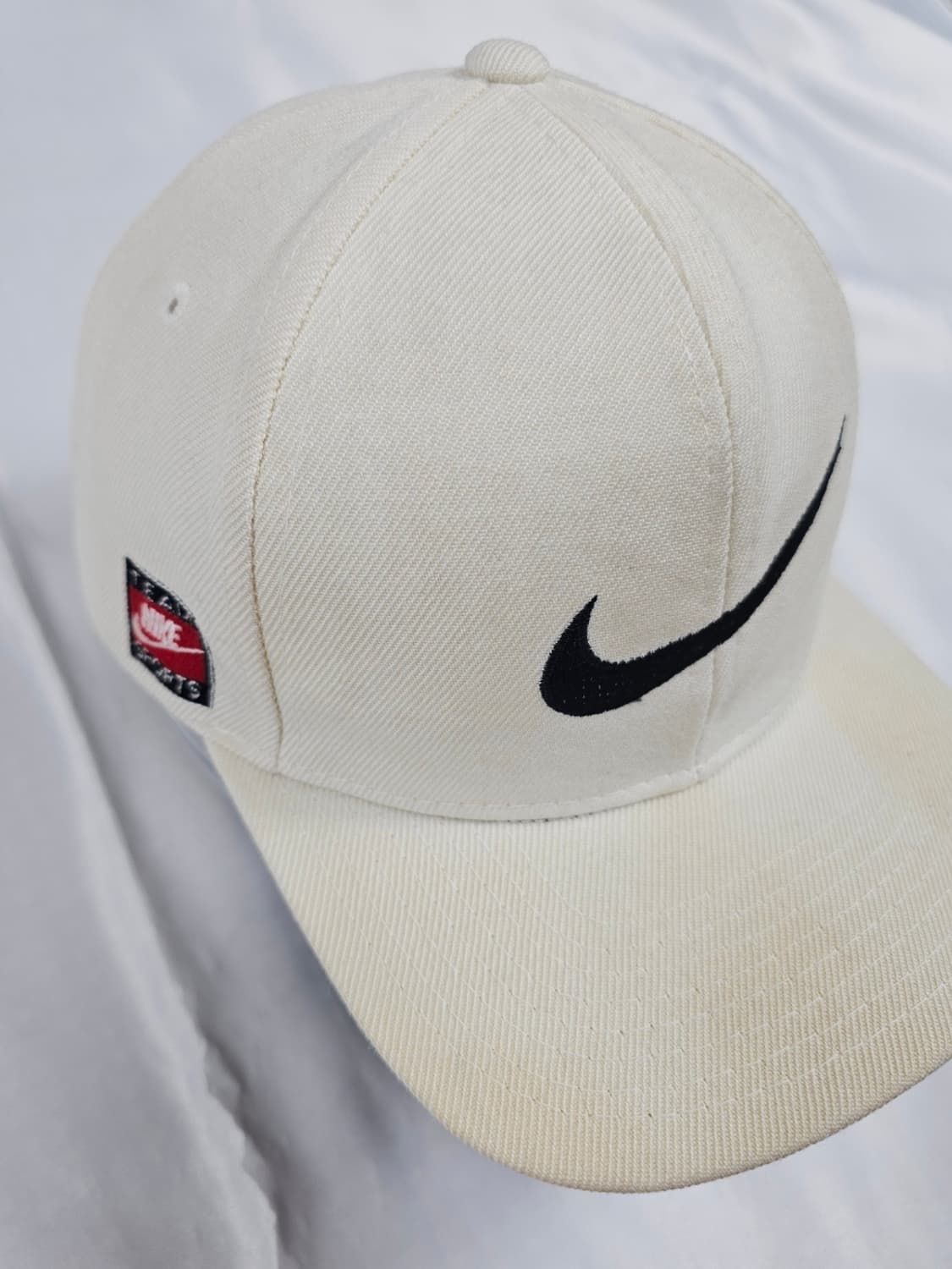 나이키민희진모자 상품이미지3