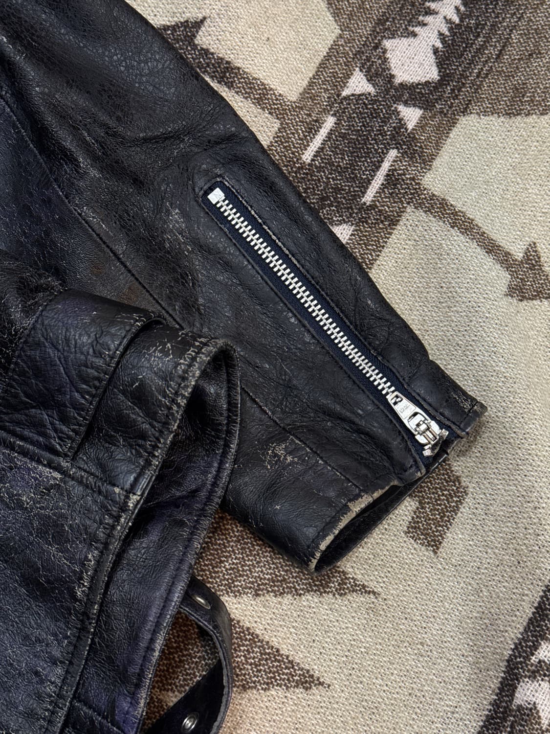 토가 비릴리스(TOGA VIRILIS) 가죽 자켓 상품이미지8