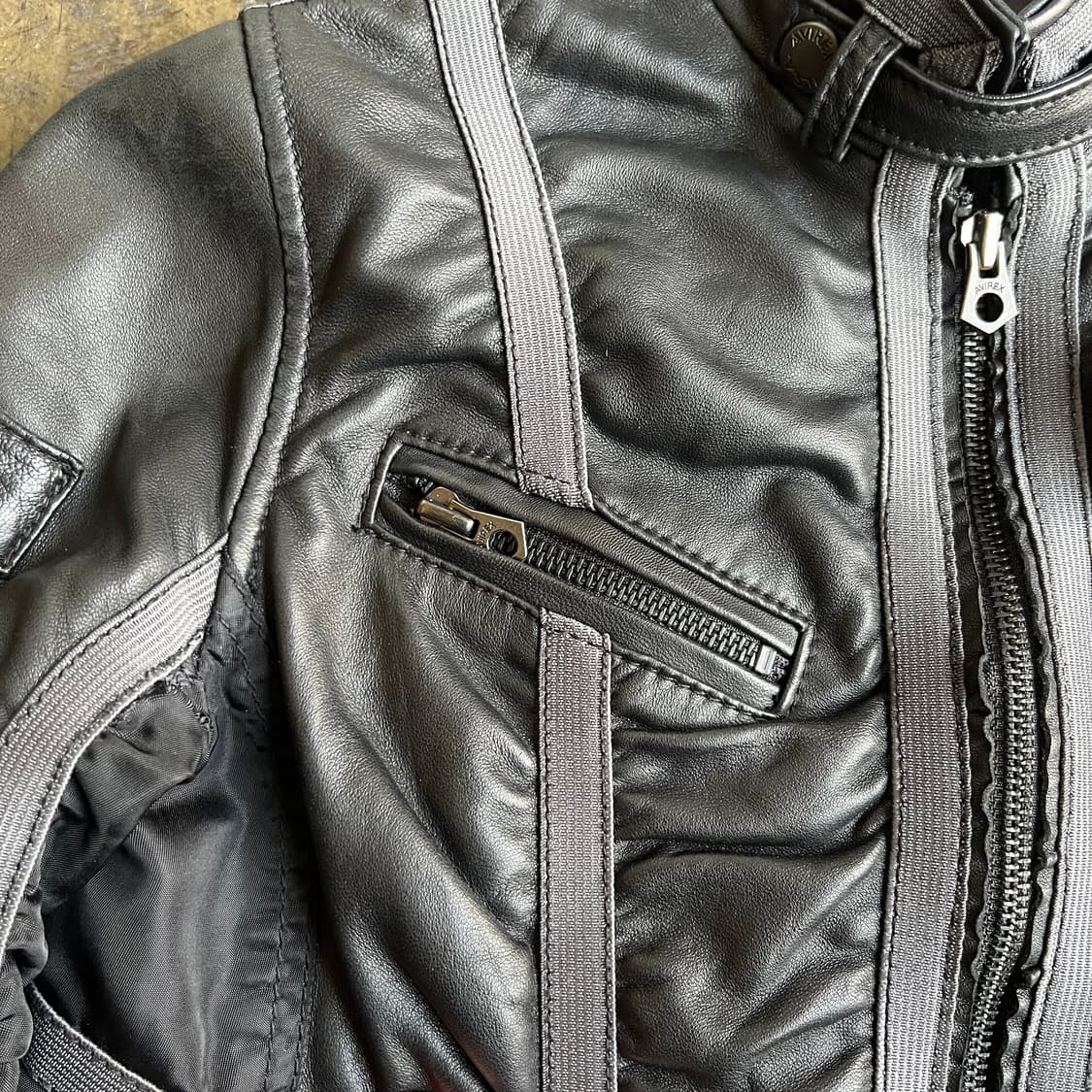 아비렉스 양가죽 셔링 슬림핏 자켓 상품이미지6