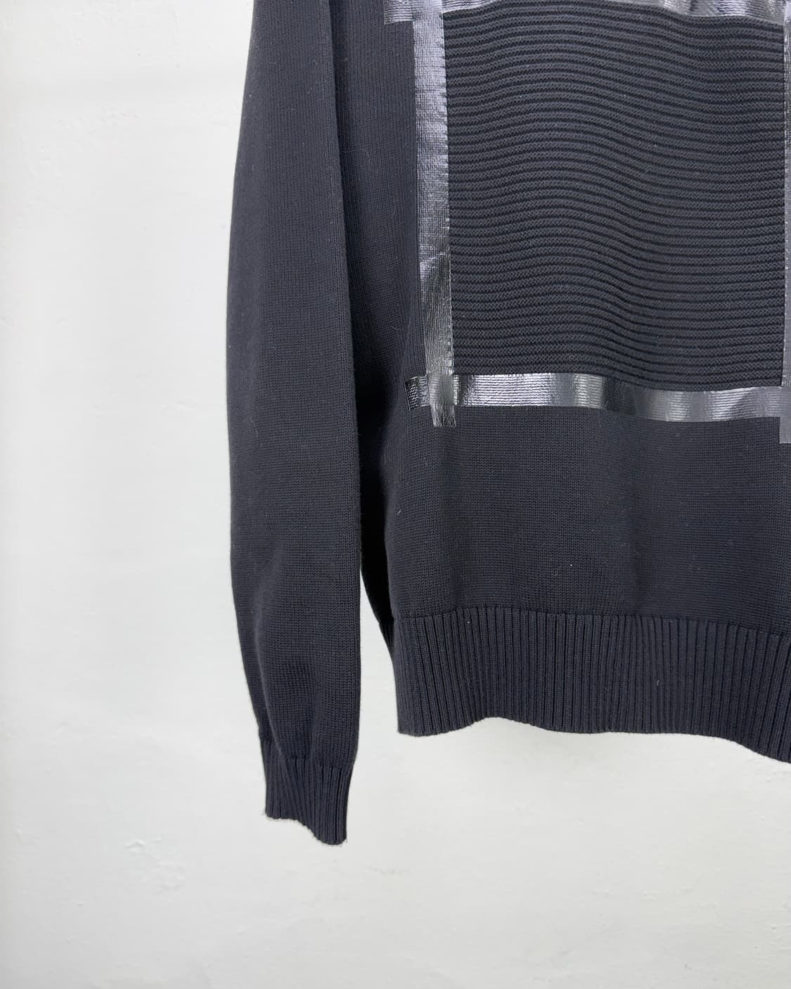 디젤 게스 블랙 네오플랜 테이핑 크루넥 니트 스웨터 상품이미지4