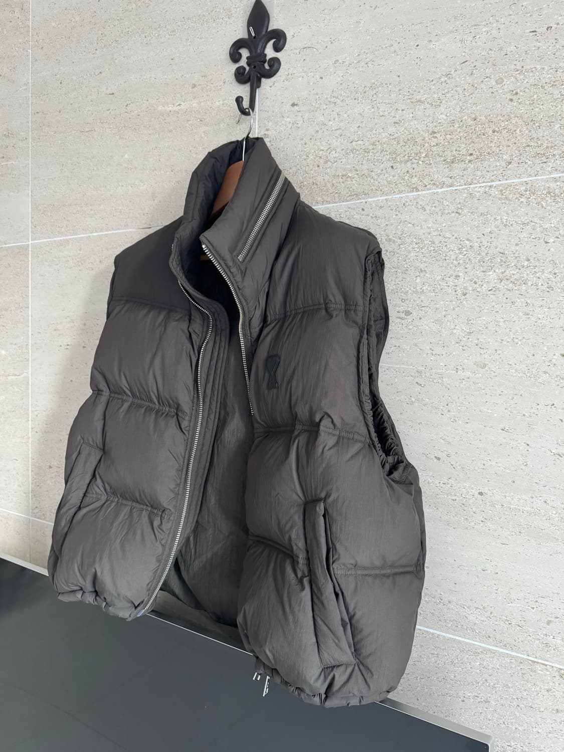 아미 조끼 패딩 상품이미지1