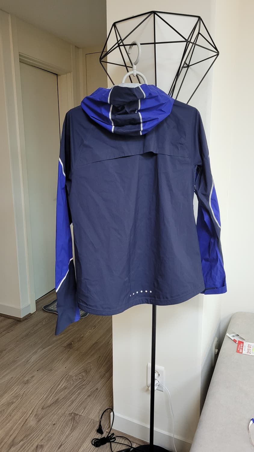 나이키 여성  러닝 바람막이 자켓-85사이즈 상품이미지3