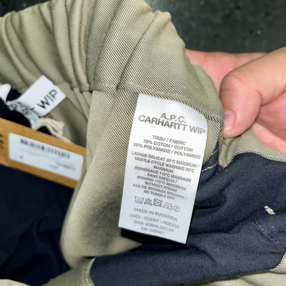 (새상품)A.P.C. x CARHARTT WIP Pant 상품이미지6