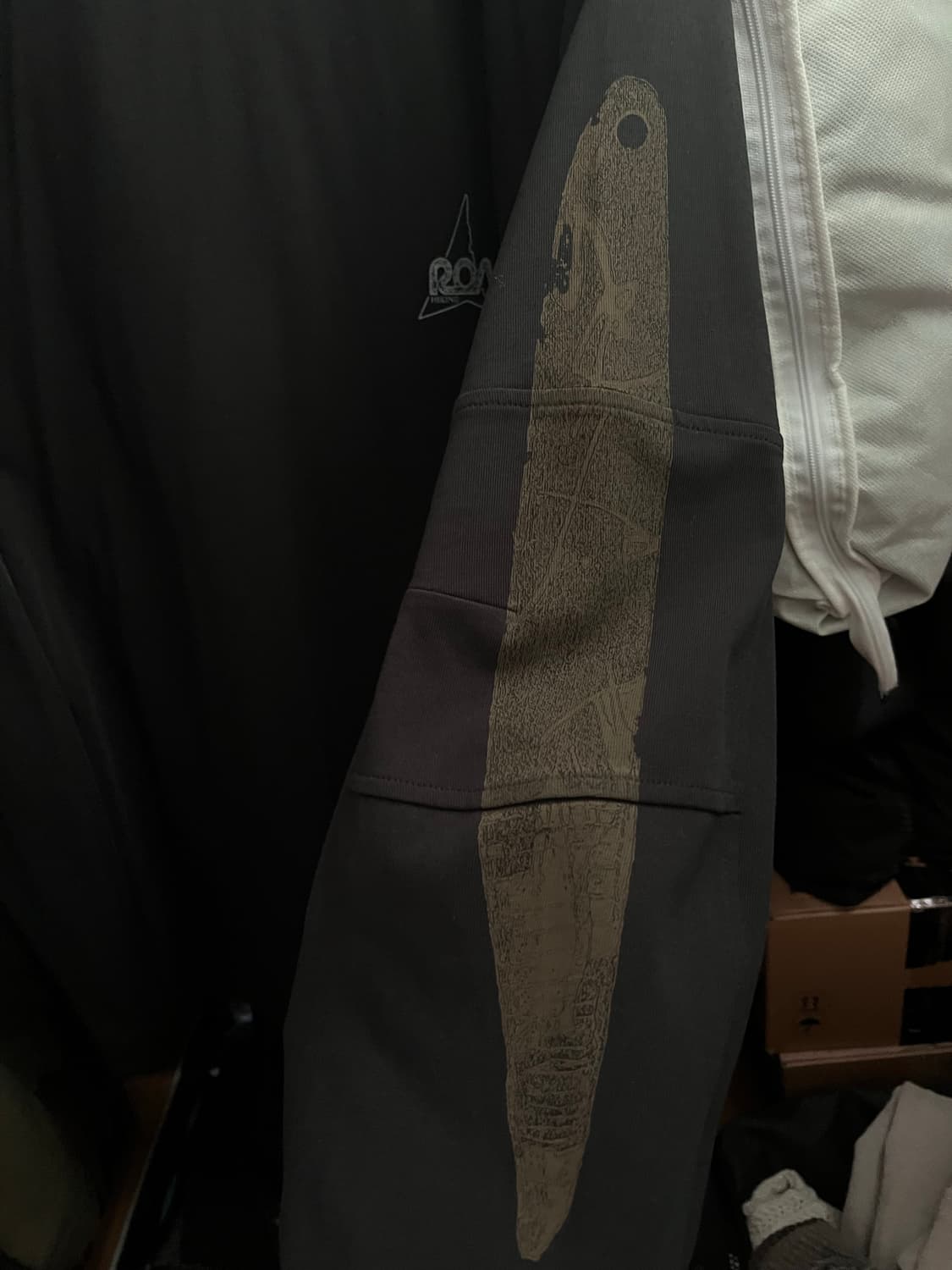 로아 롱슬리브  상품이미지3