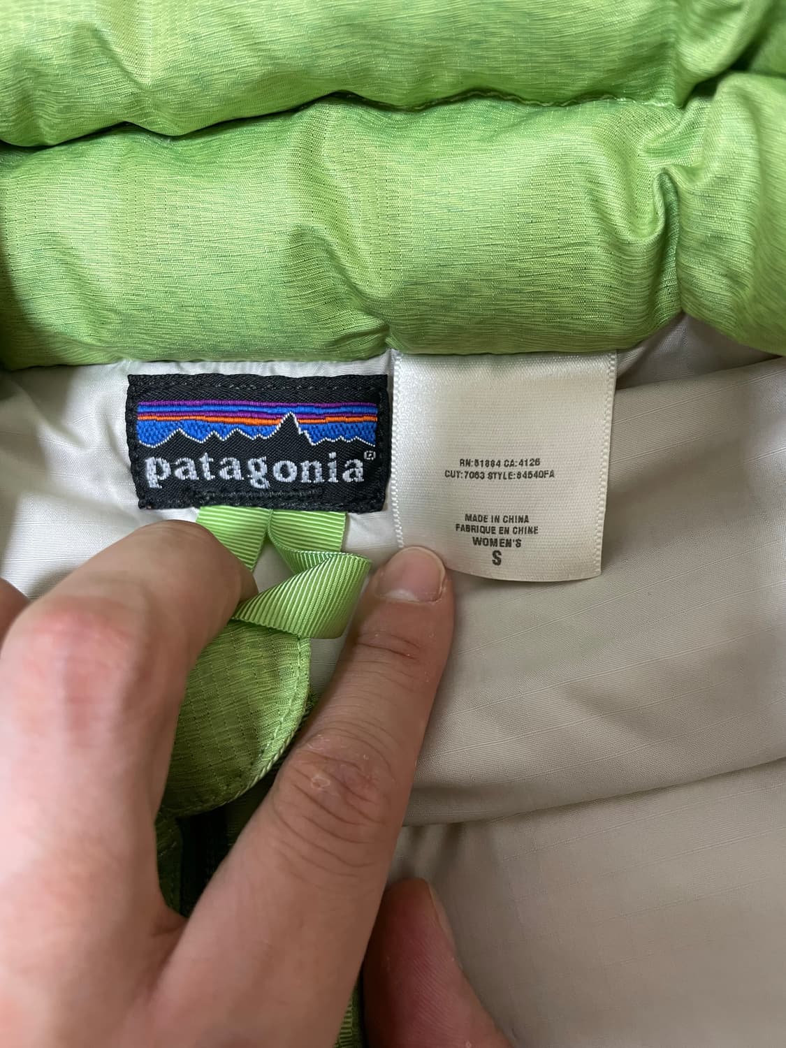 04 patagonia packable goosedown vest 상품이미지3