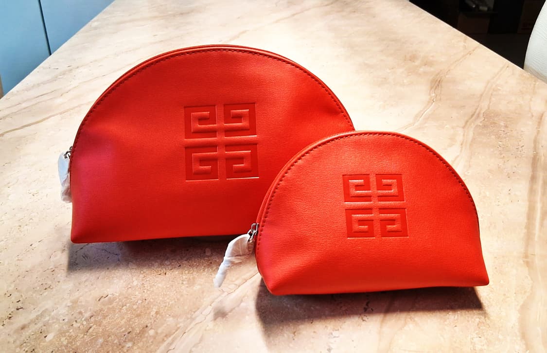 지방시 Givenchy 레드 반달 가죽 파우치 (새제품) 상품이미지2
