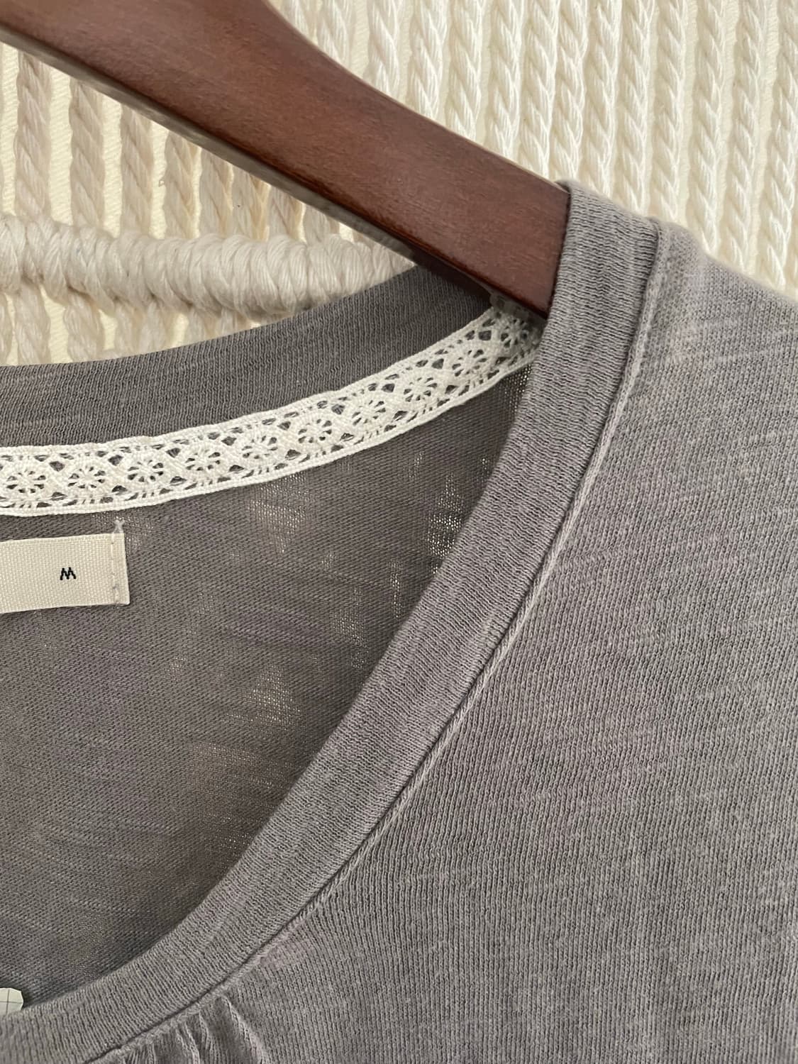 그레이 레이스 코튼 티셔츠 상품이미지3