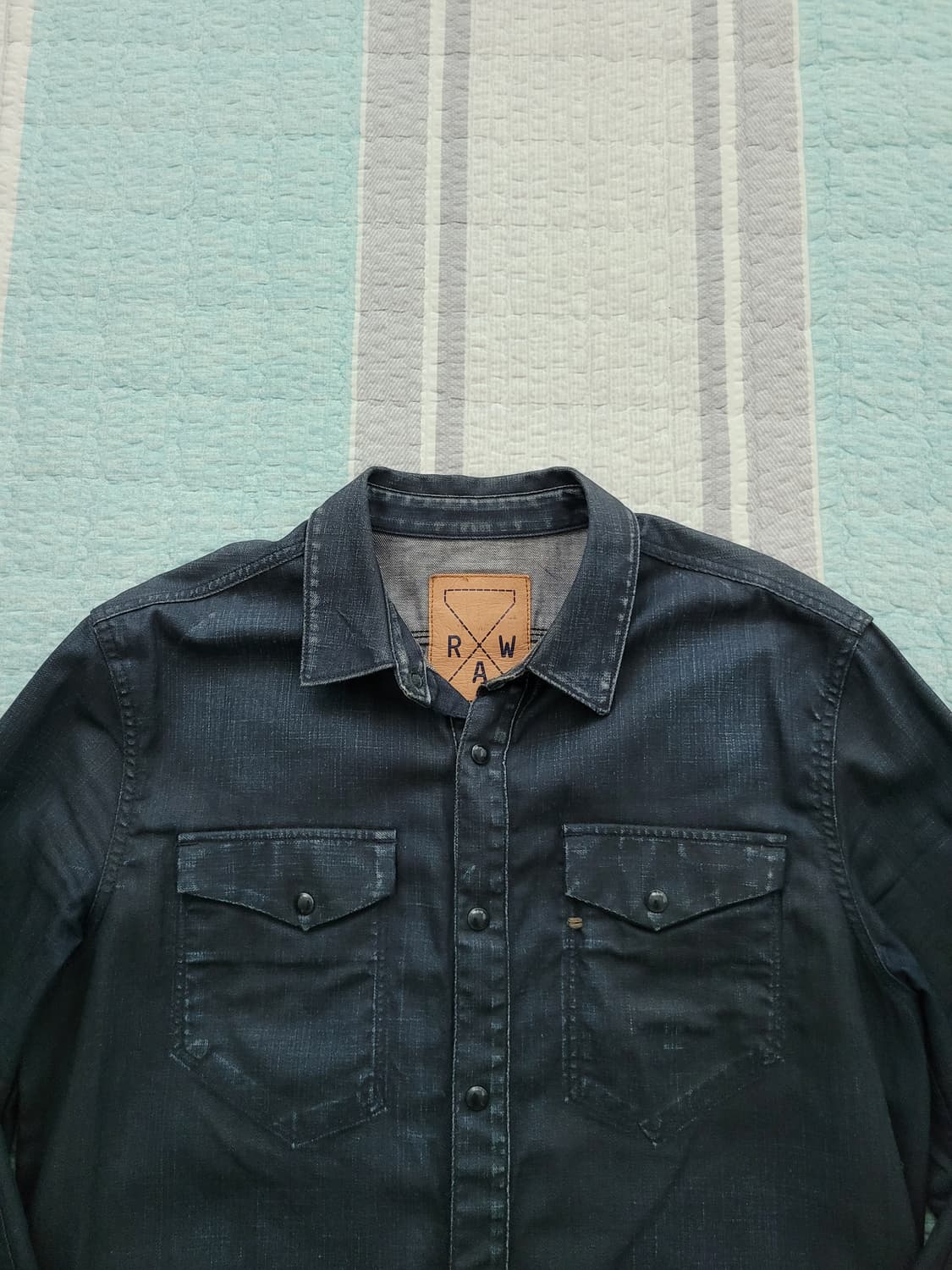 지스타로우 G star raw essential 에센셜 블랙코팅 데님셔츠 상품이미지2