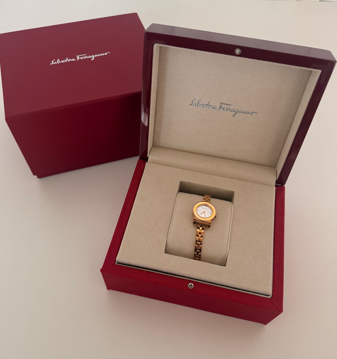 페라가모 (Salvatore Ferragamo) 간치니 로즈골드 메탈시계 상품이미지1