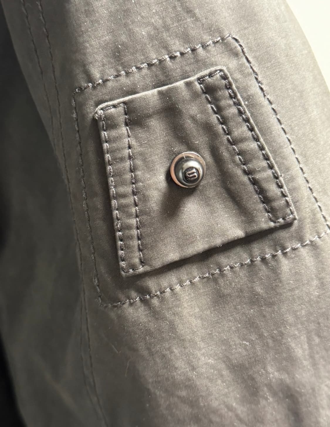 시리즈 옴므 구스다운 패딩(무스탕) 상품이미지4