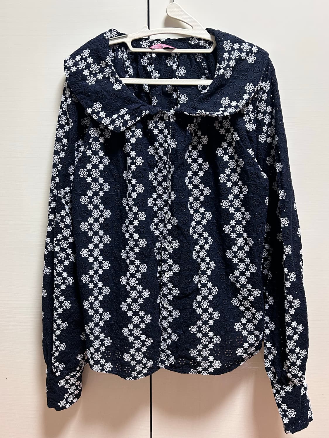 나인온스 꽃무늬 네이비 블라우스 L 상품이미지1