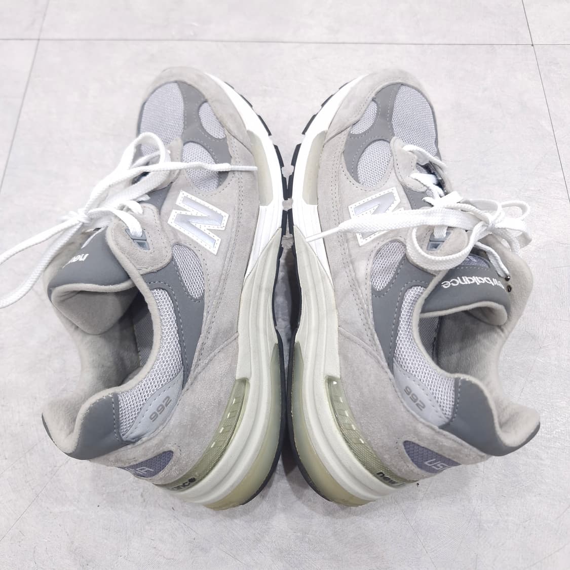 [275] 뉴발란스 992 그레이 (2020년 버전) 상품이미지4