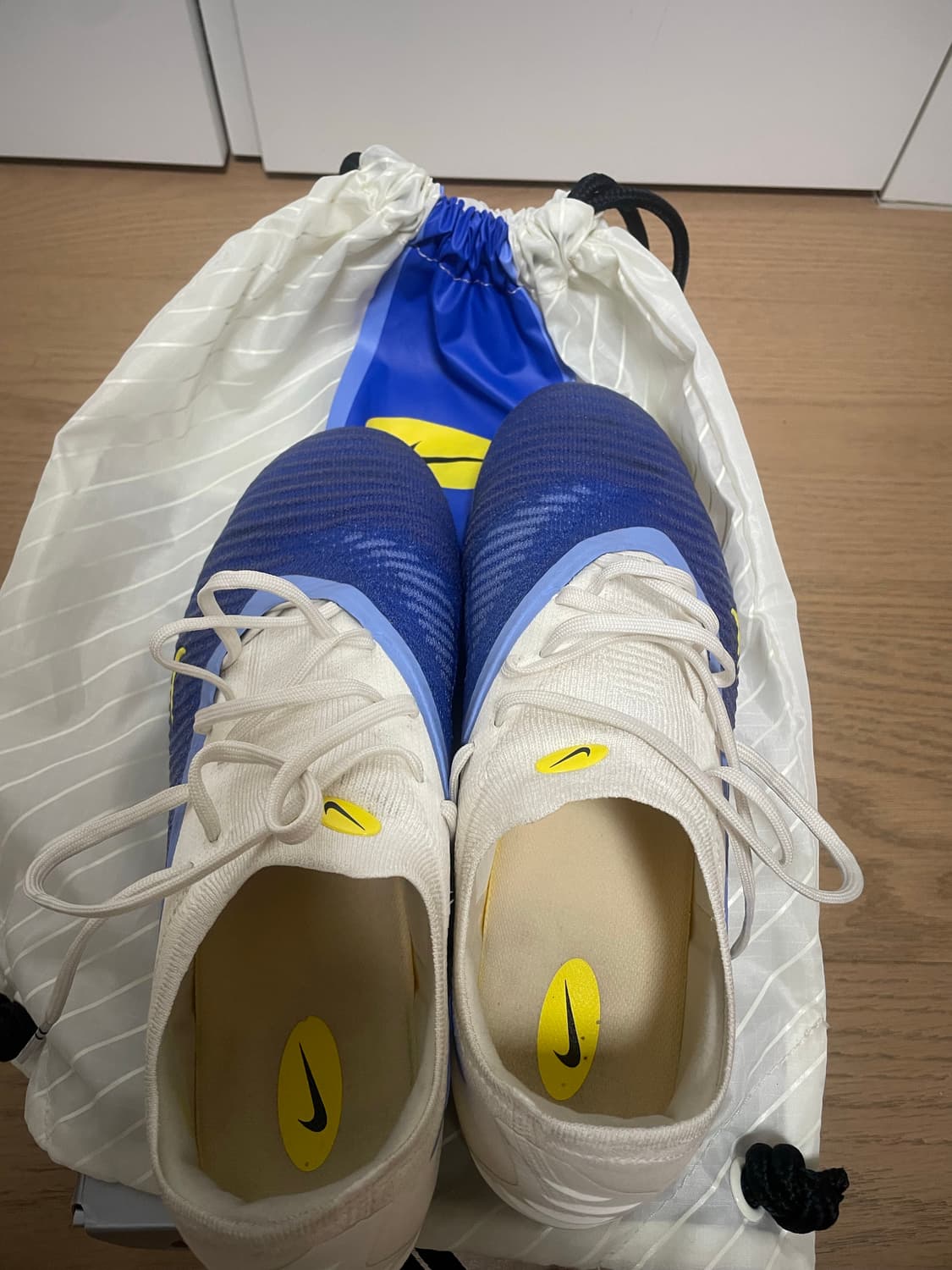 팬텀6 로우 엘리트 fg 상품이미지2