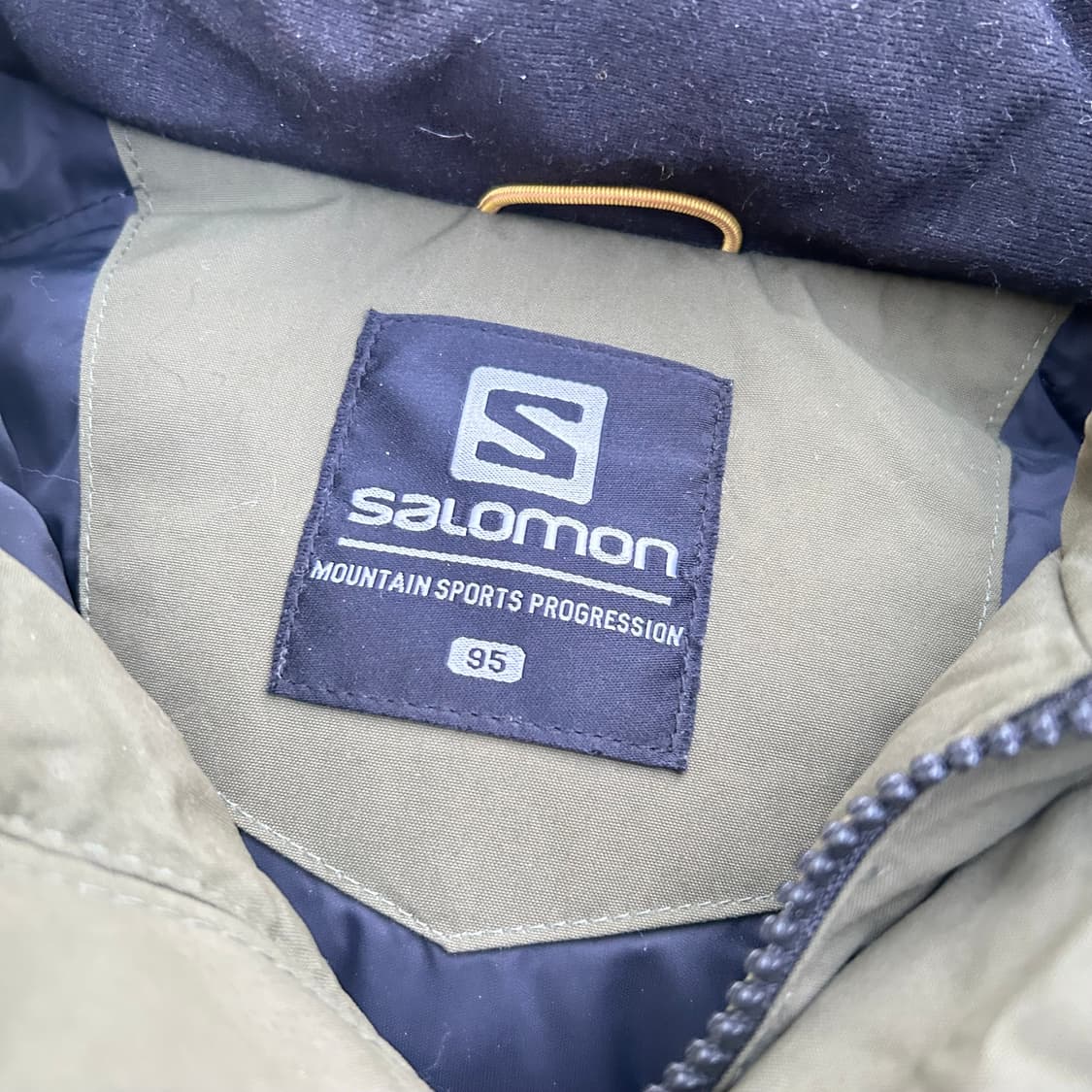 살로몬 카키 프라임 덕다운 자켓 상품이미지5