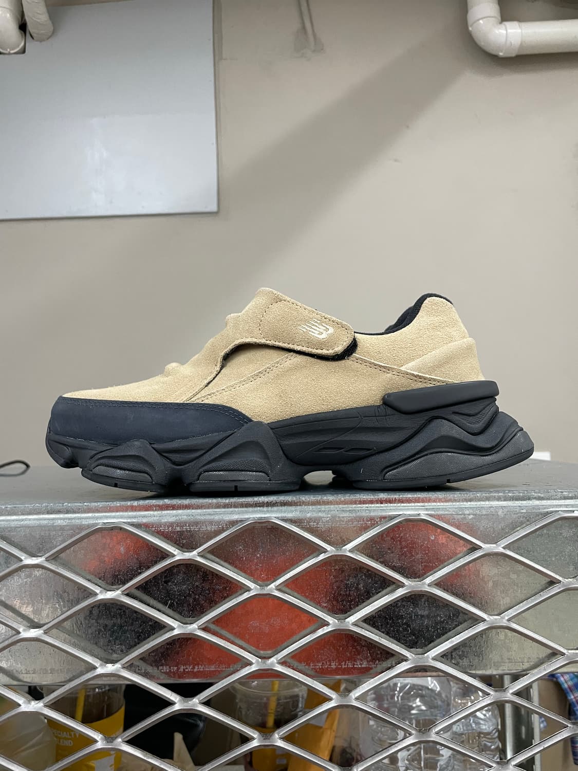 뉴발란스 8040 샌드스톤 팬텀 260 (gr-4890) 상품이미지1