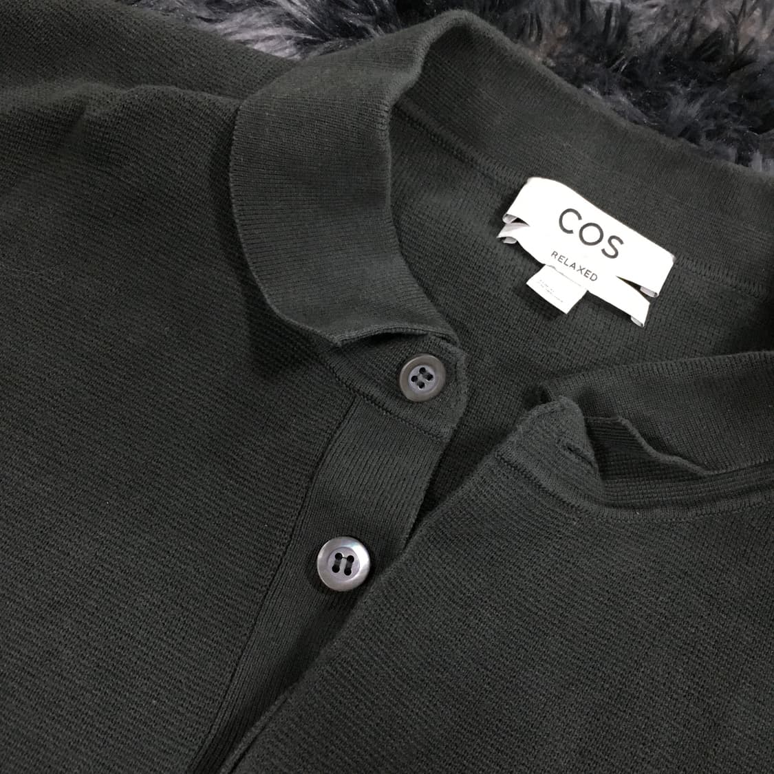 투티/A9 COS RELAXED PK 긴팔 카라 딥카키 헨리넥 미니멀 상품이미지4
