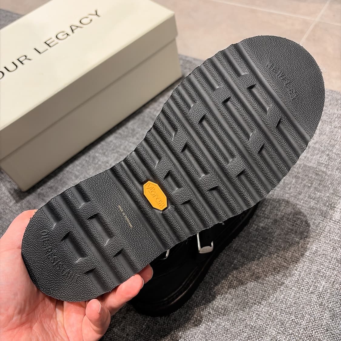 (정품/새상품) 아워레가시 남성 블랙 캠든 슈즈 카 타이어 레더 상품이미지3