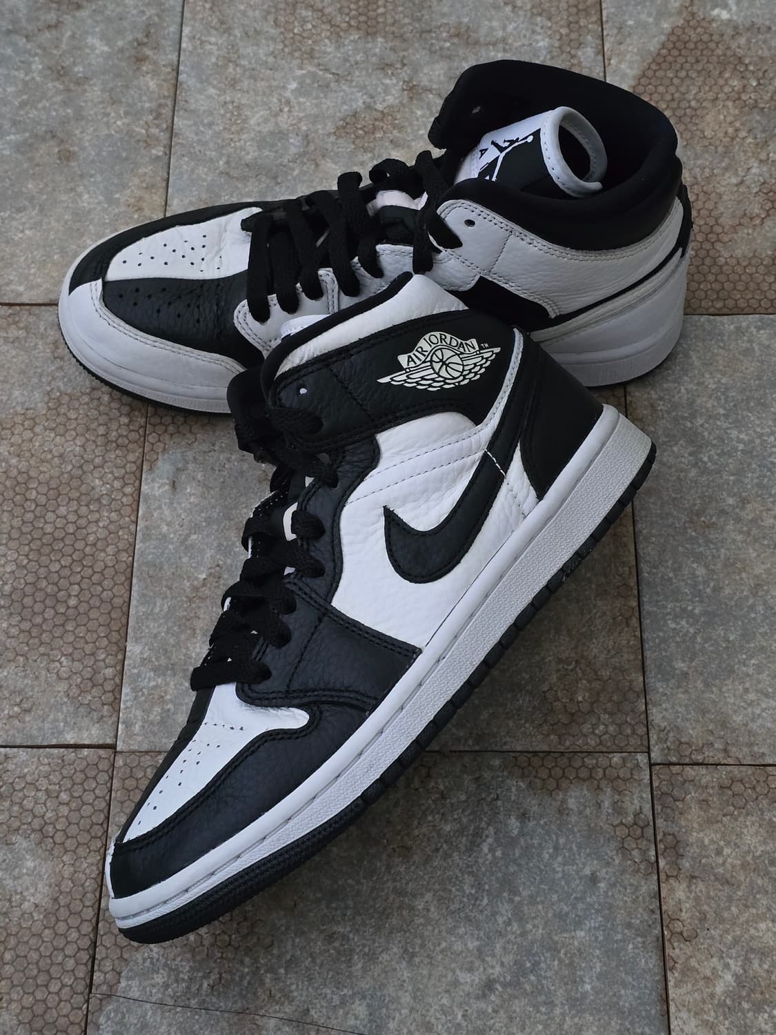 (240)나이키 에어 조던 1 미드 se 블랙 화이트 상품이미지3