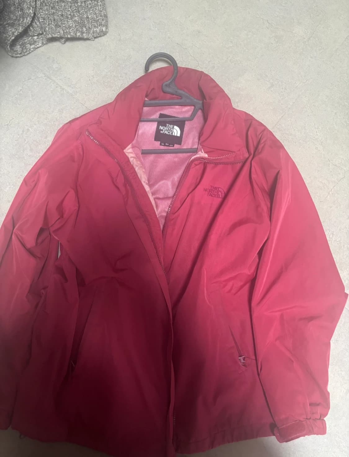 노스페이스 바람막이 상품이미지1