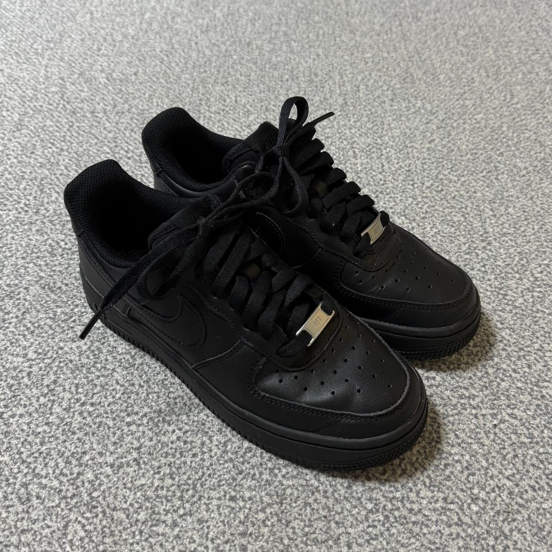 나이키 에어포스 블랙 230 상품이미지3