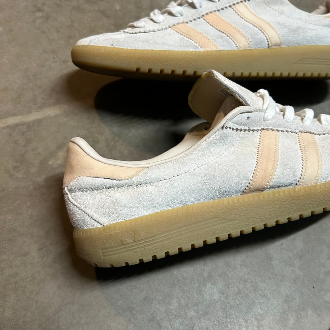 290) 아디다스 버뮤다 원더 화이트 스니커즈 신발 상품이미지4