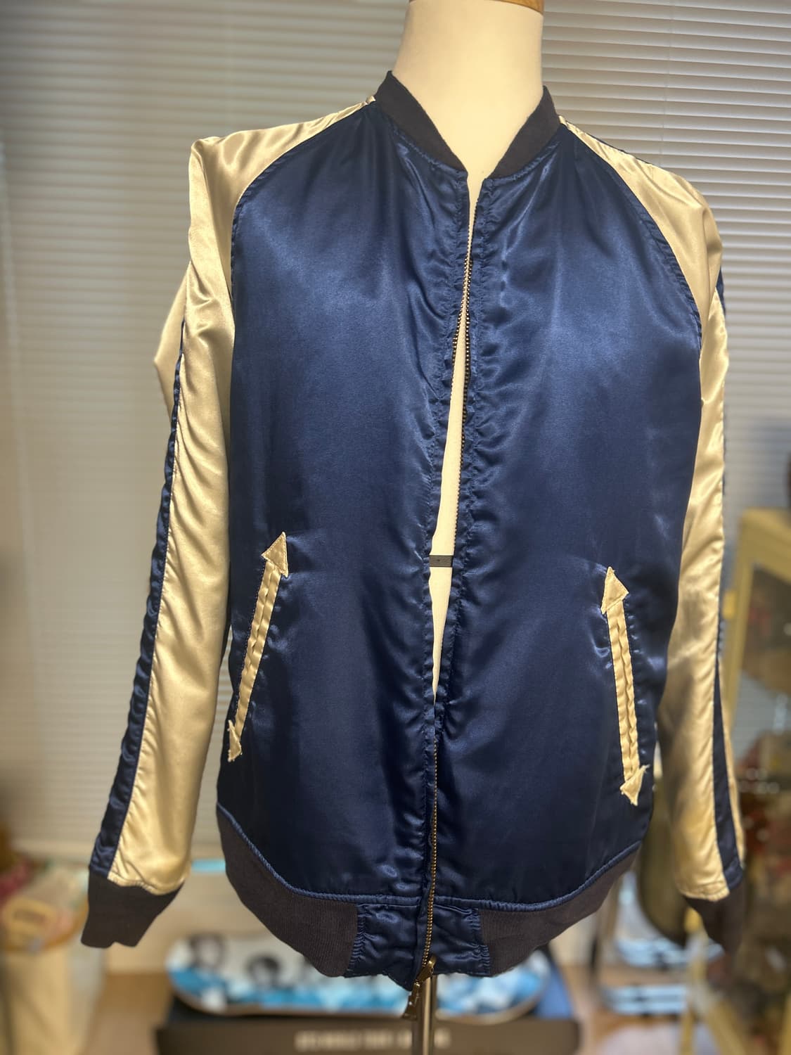 REMI RELIEF 레미릴리프 빔즈별주 리버시블 하와이 스카잔 자수 L 상품이미지7