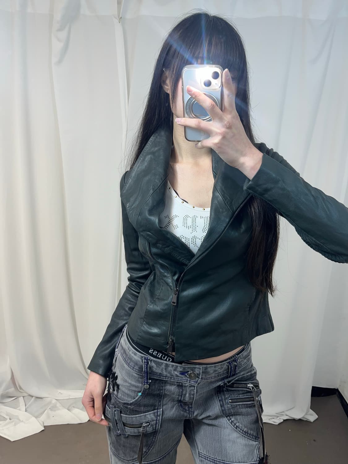 사선 지퍼 하이넥 카키 레더 자켓 상품이미지8