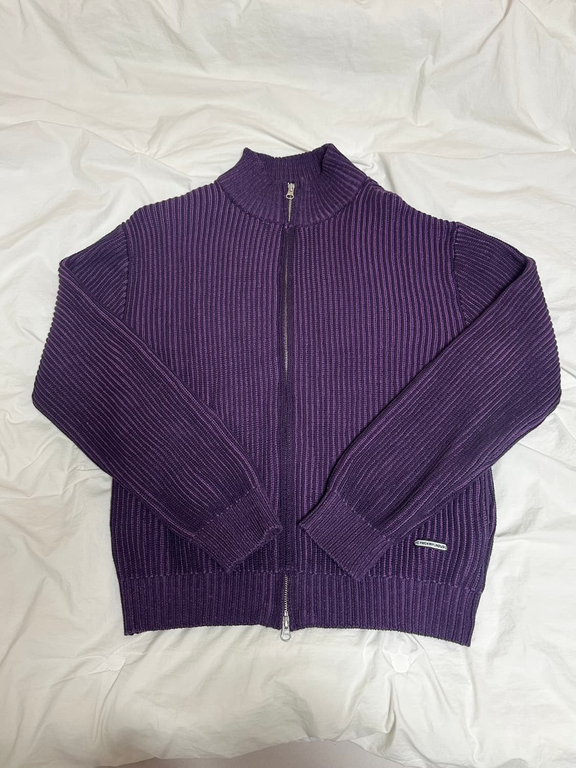 더바이닐하우스 VERTICAL PATTERN CARDIGAN 집업 가디건 상품이미지6