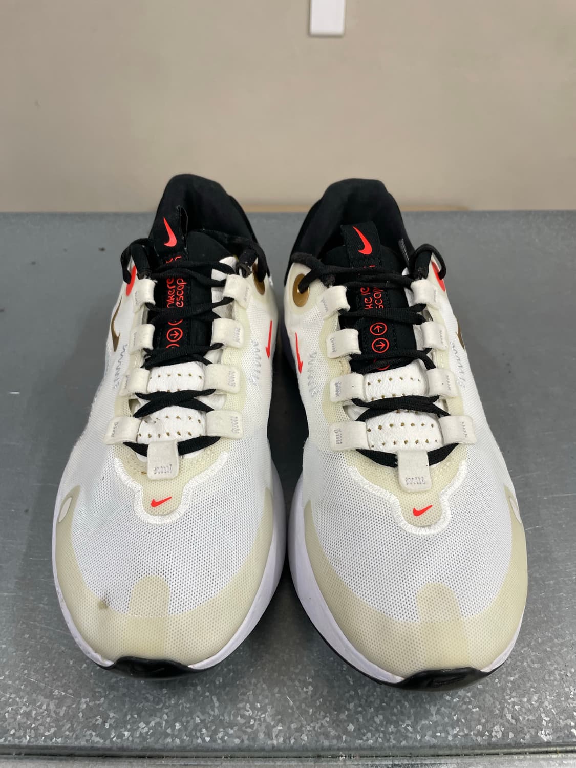 나이키 리액트 이스케이프 런 250 상품이미지5