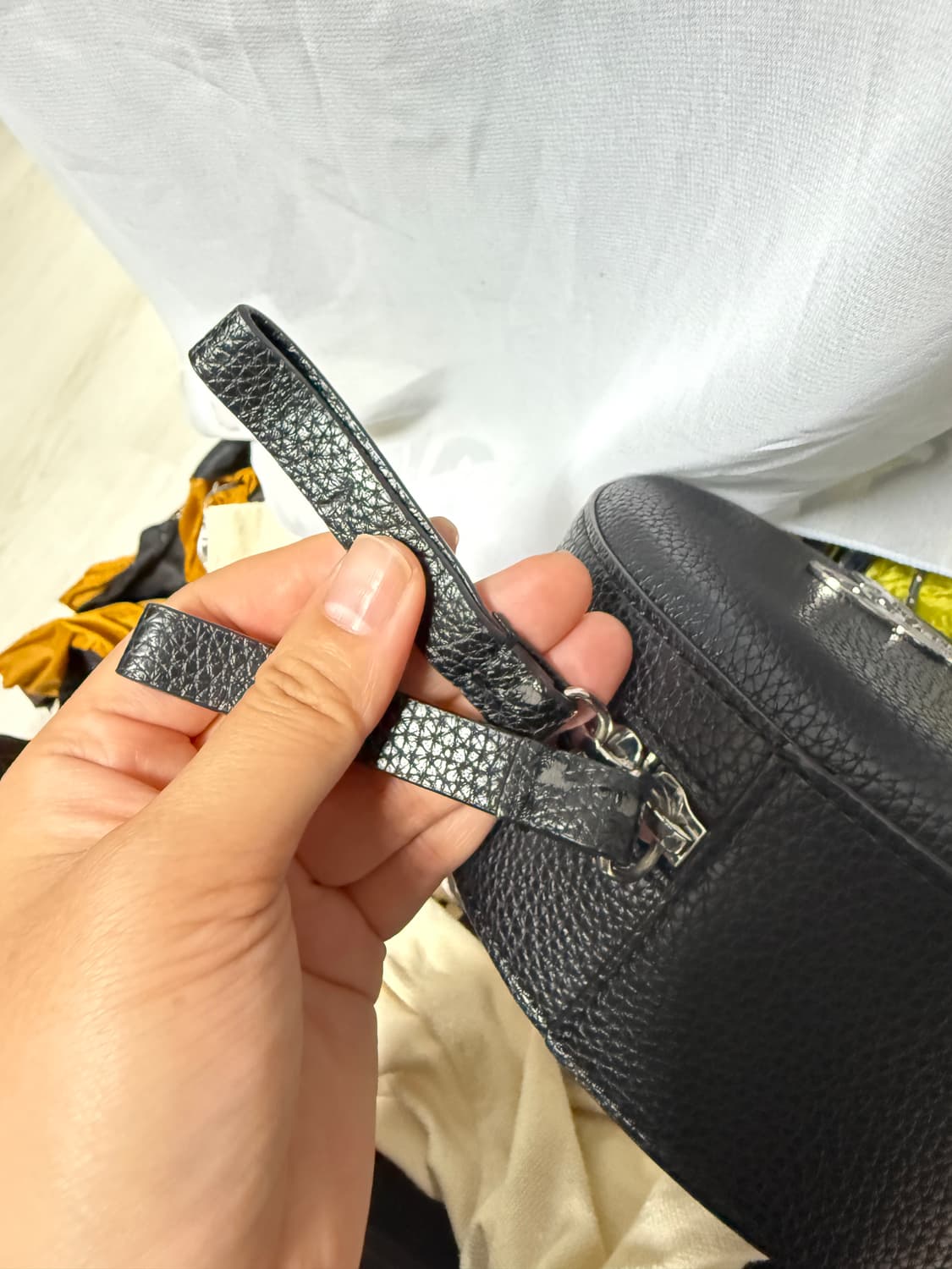 비비안웨스트우드 원통 체인 백 상품이미지7