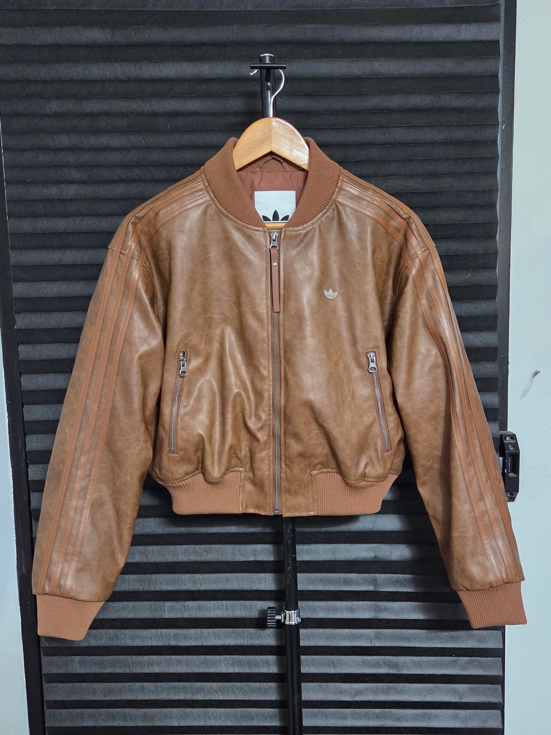 (정품) [아디다스] 크롭 레더 자켓 | 00052 상품이미지1