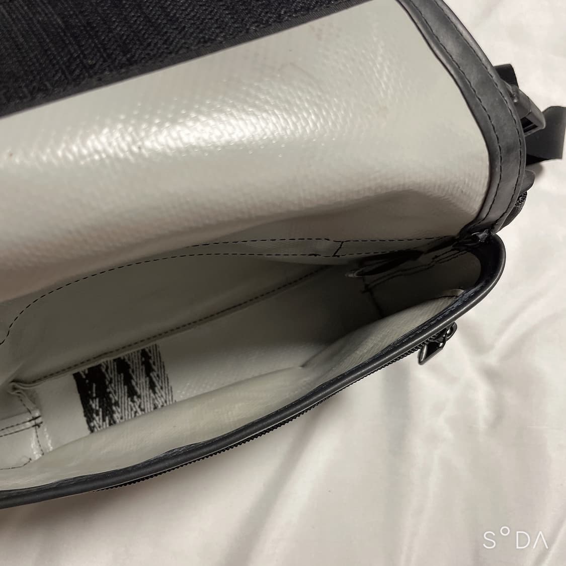 프라이탁 제이미 흰파 상품이미지6