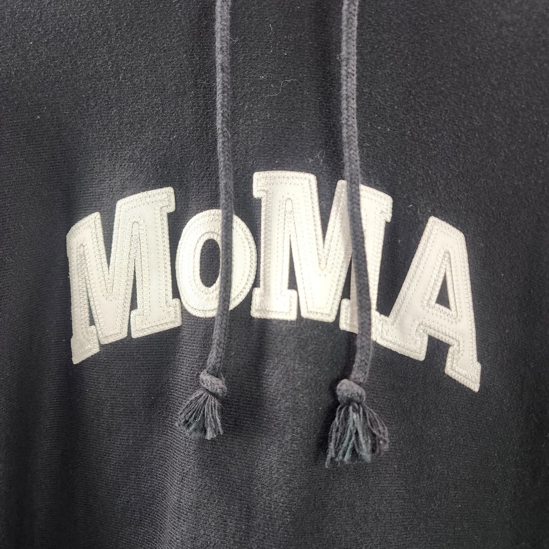 [L] 챔피온 x MOMA 리버스 위브 후드 블랙 상품이미지4