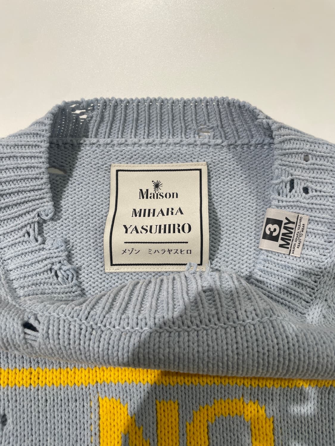 미하라 야스히로 스카이 블루 메세지 자카드 스웨터 상품이미지7