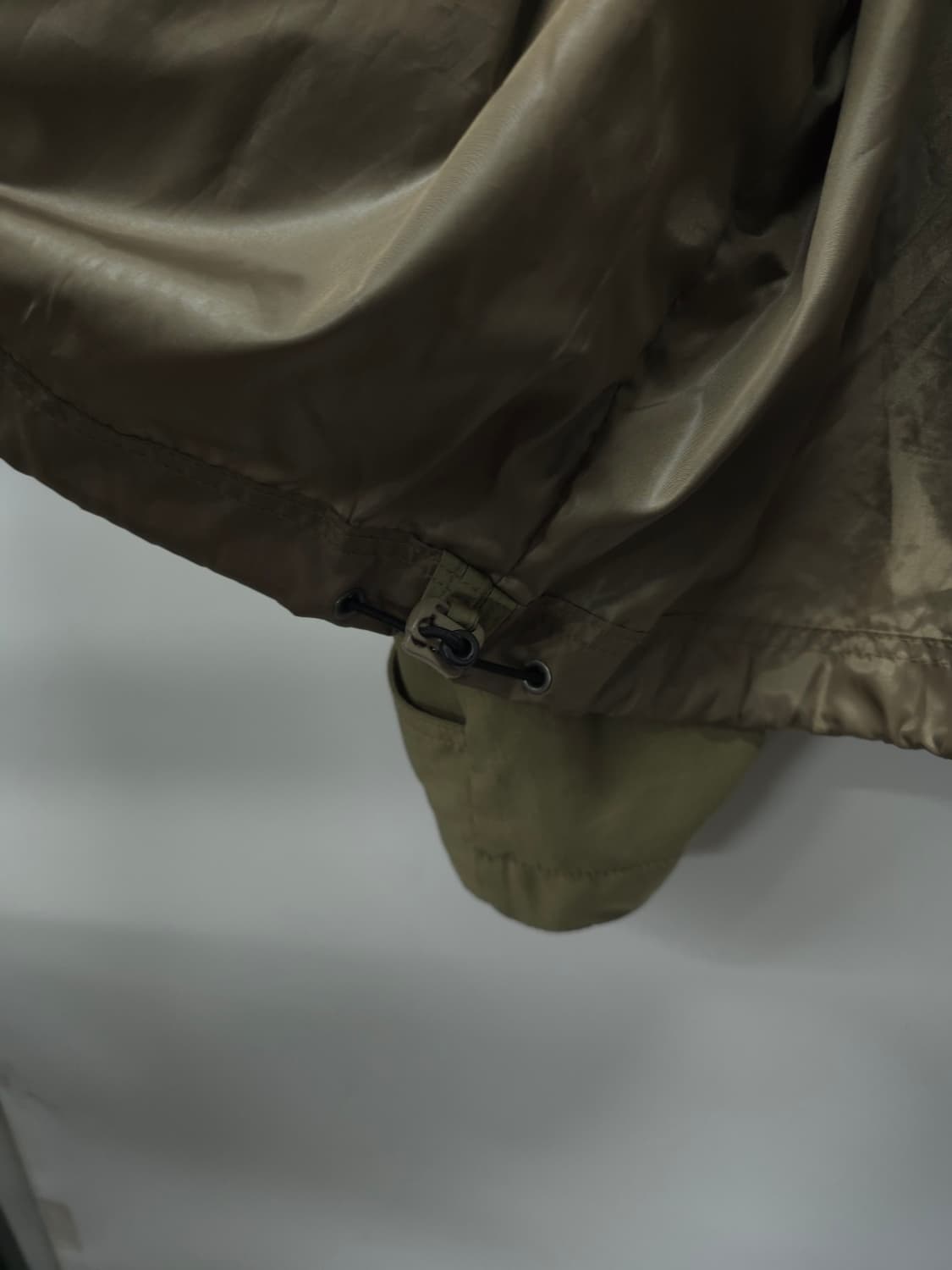 일꼬르소 레이어드 하단 스트링 나일론 자켓 카키(110) 상품이미지8