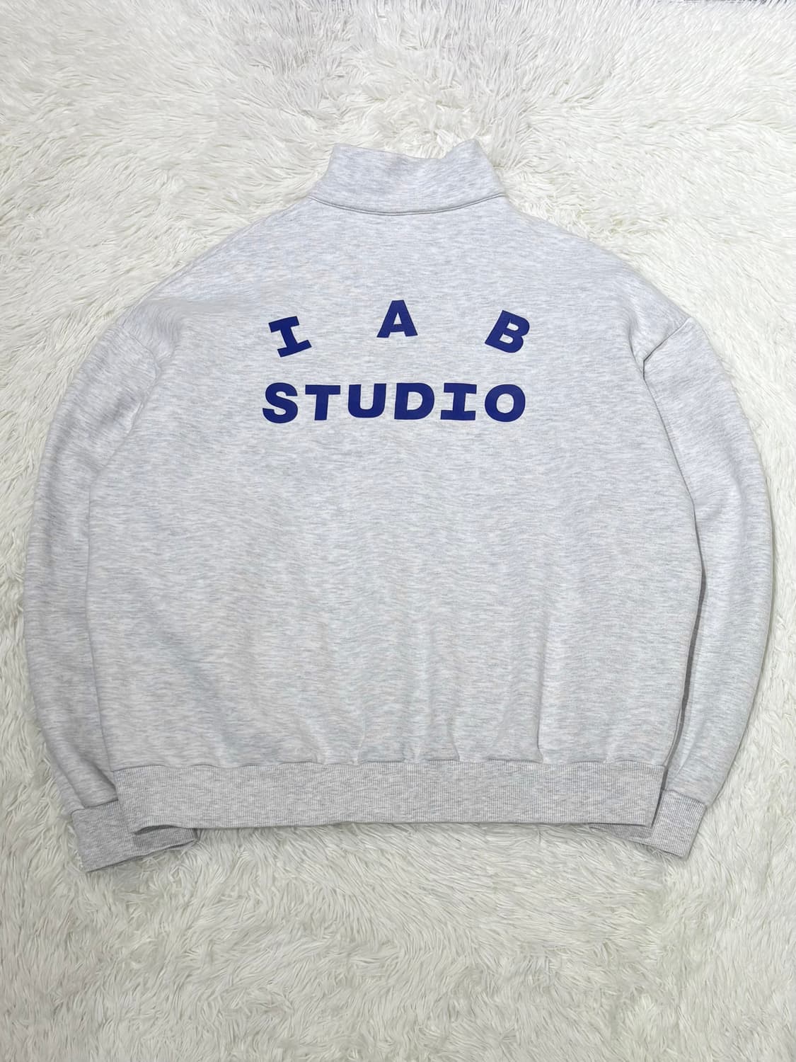 아이앱스튜디오 빅로고 코튼 반집업 상품이미지5