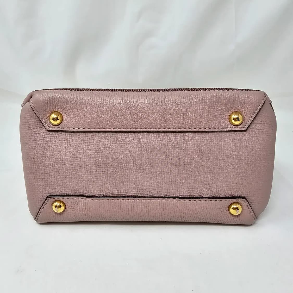 정품 버버리 하우스 체크 배너백 스몰 (스팽글 레더) 상품이미지7