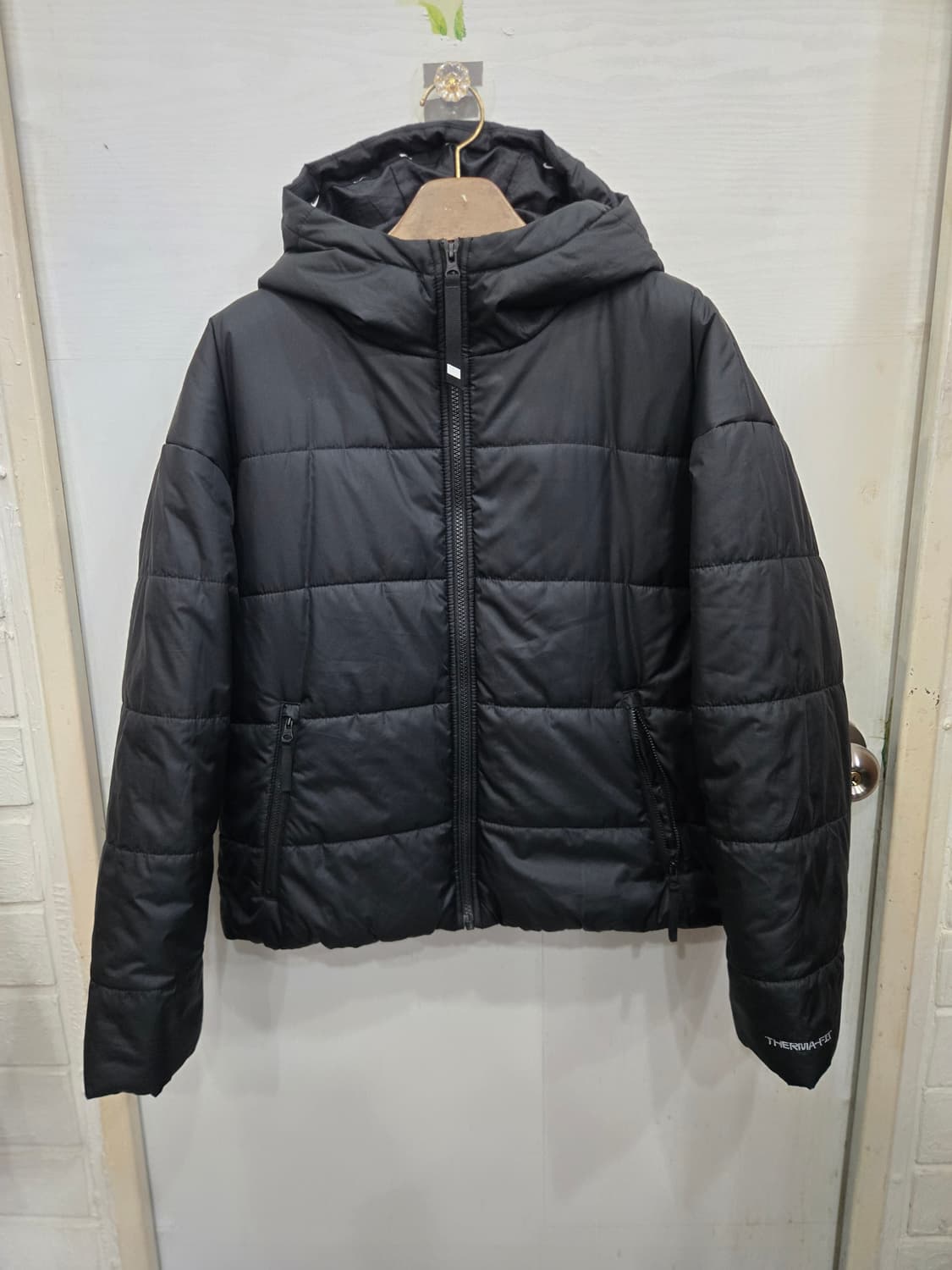 100,L)) NIKE 나이키 블랙 패딩! 뒷면 빅로고! 상태 굿굿굿!~ 상품이미지1