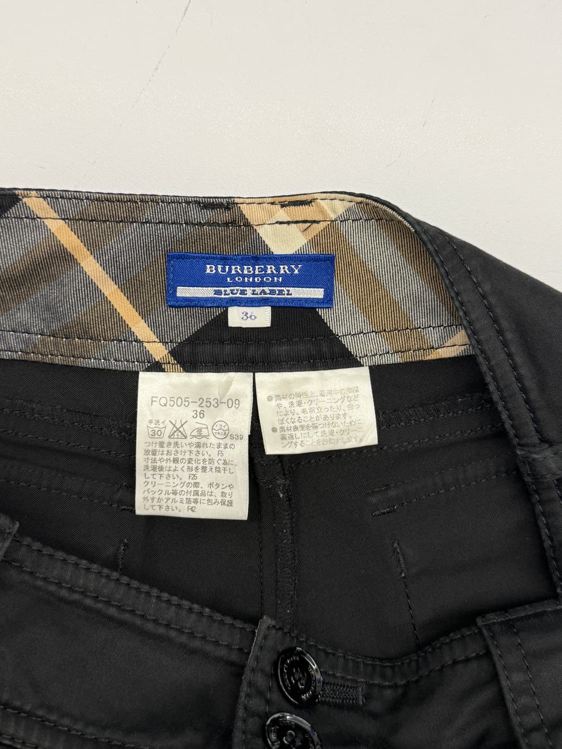 Burberry 버버리 블랙 포켓 숏팬츠 36 상품이미지5
