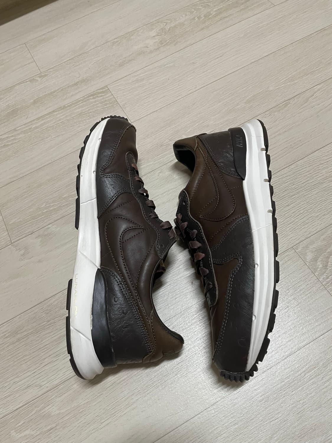 나이키 소프넷 루나 인터네셔널리스트 상품이미지4