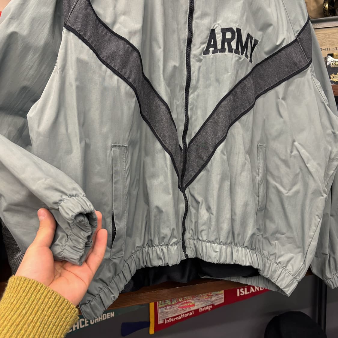 오리지널 밀리터리 U.S ARMY IPFU 트레이닝 윈드브레이커 N608 상품이미지4