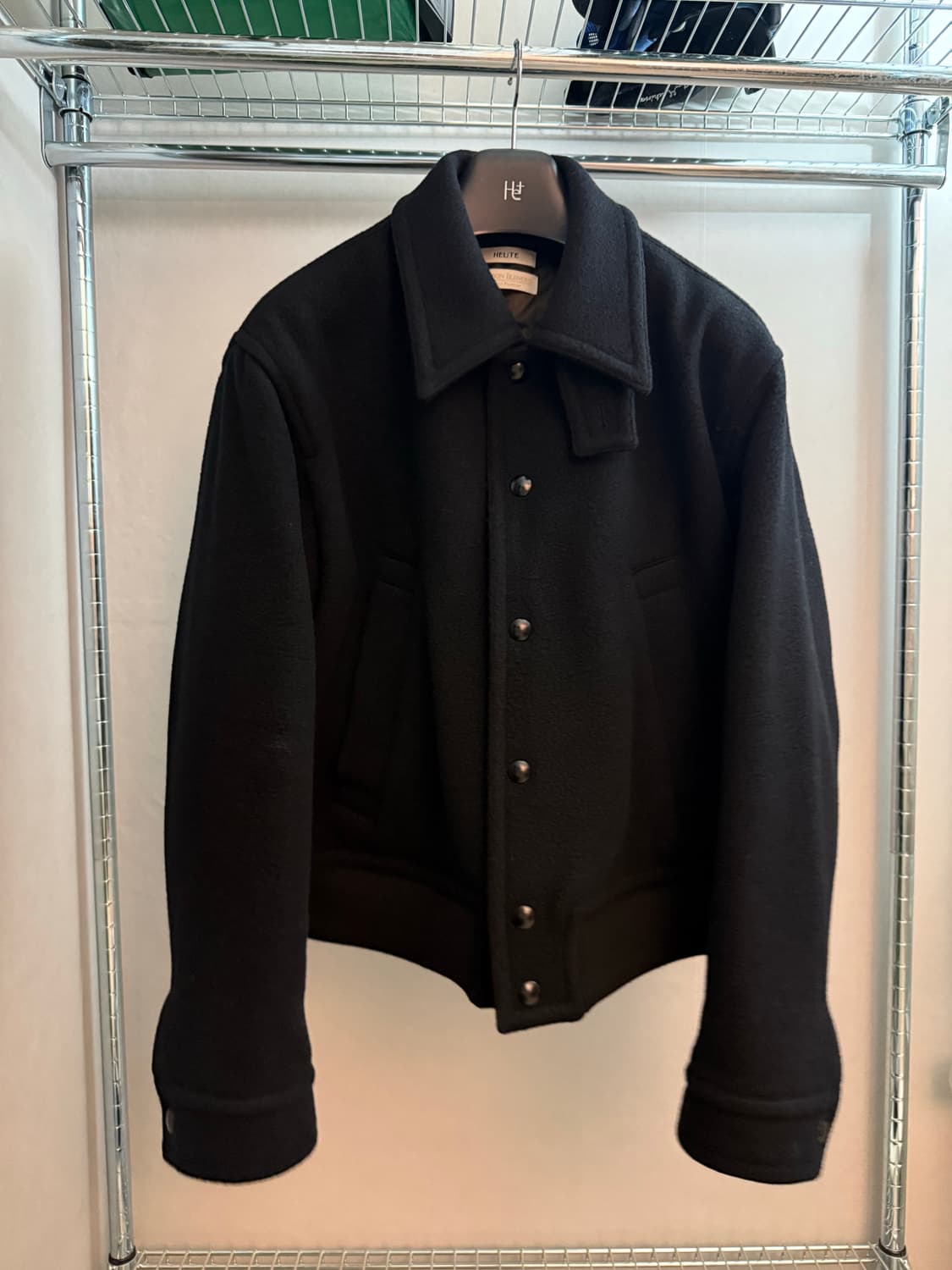 [L] 호이테 헷 스퀘어 봄버 자켓 블랙 상품이미지4