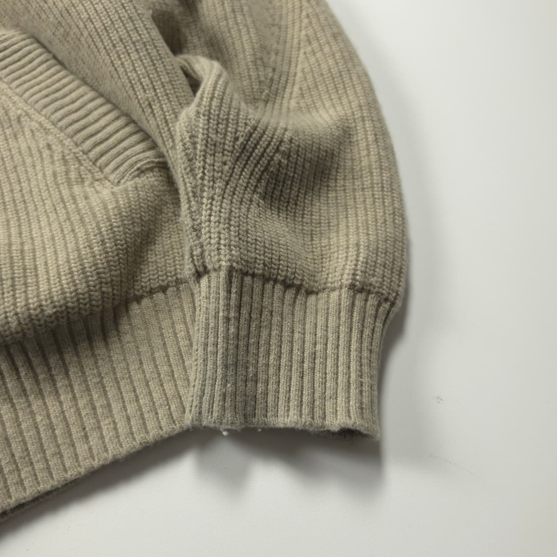 브롬톤런던 미니멀 후디 니트 자켓 베이지 (M) 상품이미지6