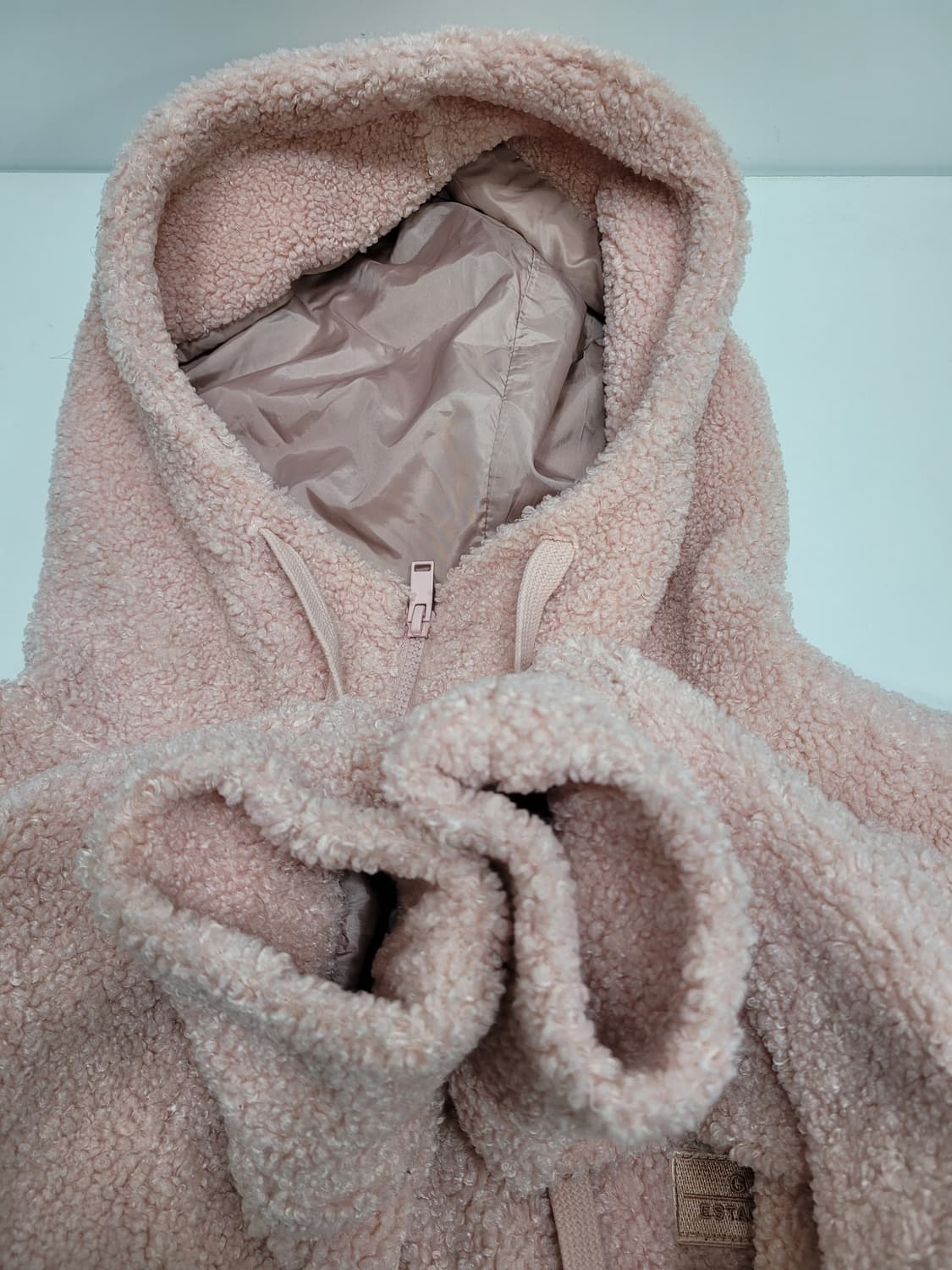 GUESS 21FW 게스 플리스 후드 집업 자켓 / 남 L 라이트핑크
 상품이미지6