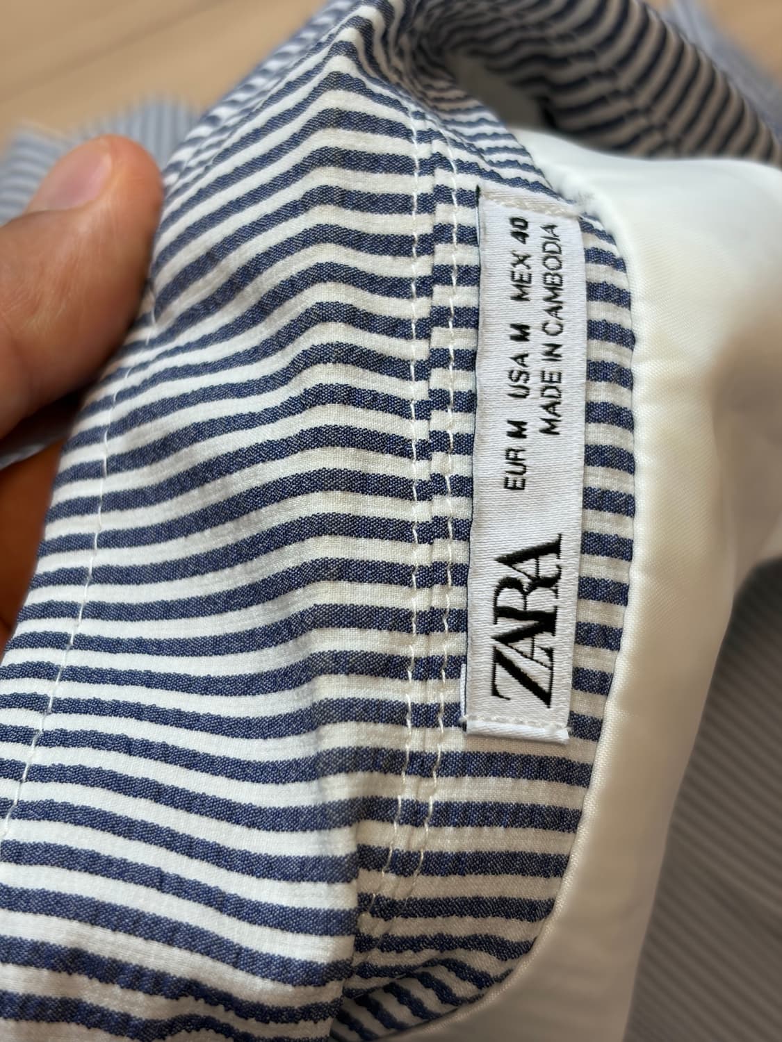 자라(ZARA) 초경량 세로 스트라이프 자켓 (M) 상품이미지10