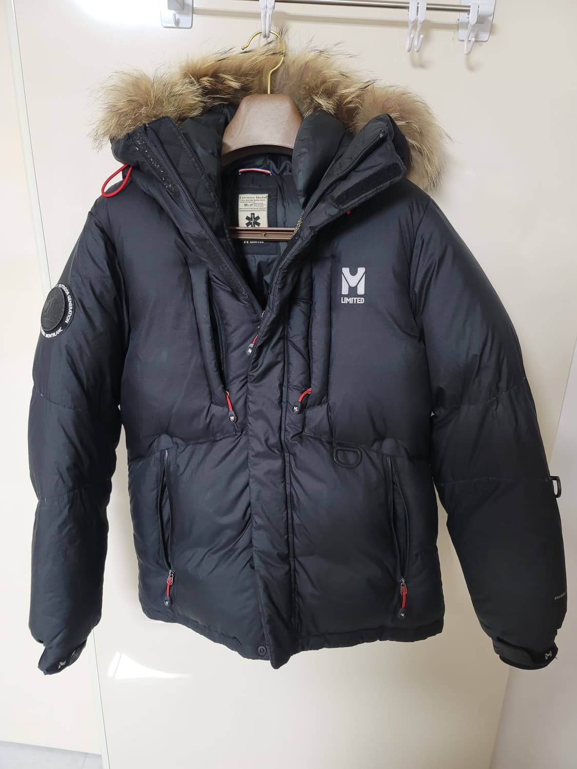 밀레 리미티드 히말라야급 대장패딩 95사이즈 상태극상

 상품이미지1