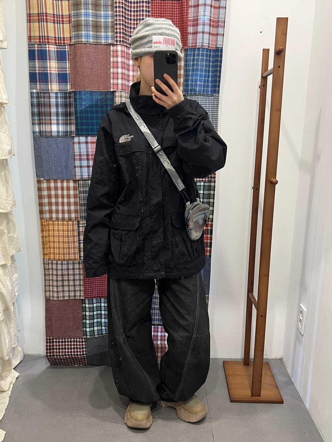 노스페이스 블랙 나일론 집업 상품이미지4