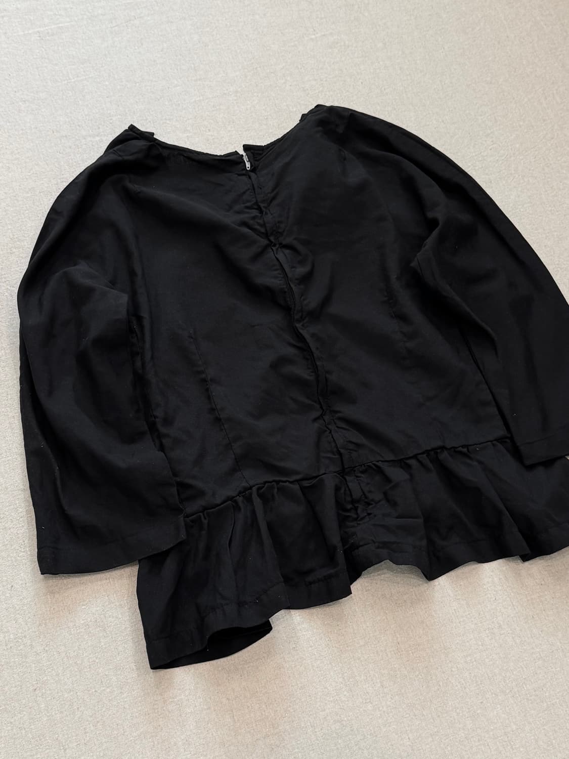 꼼데가르송 꼼꼼 18ss 비대칭 프릴넥 블라우스 셔츠 상품이미지6